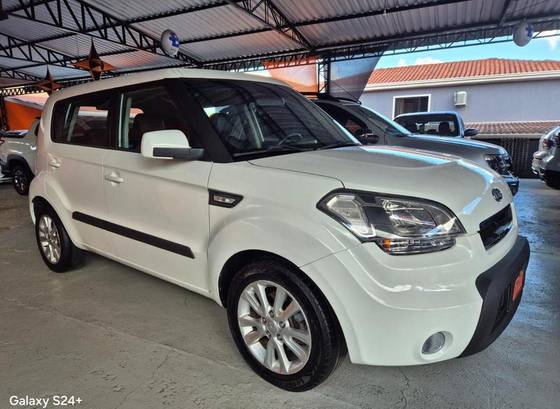 KIA SOUL 1.6 EX 16V FLEX 4P AUTOMÁTICO KIA SOUL 1.6 EX 16V FLEX 4P AUTOMÁTICO